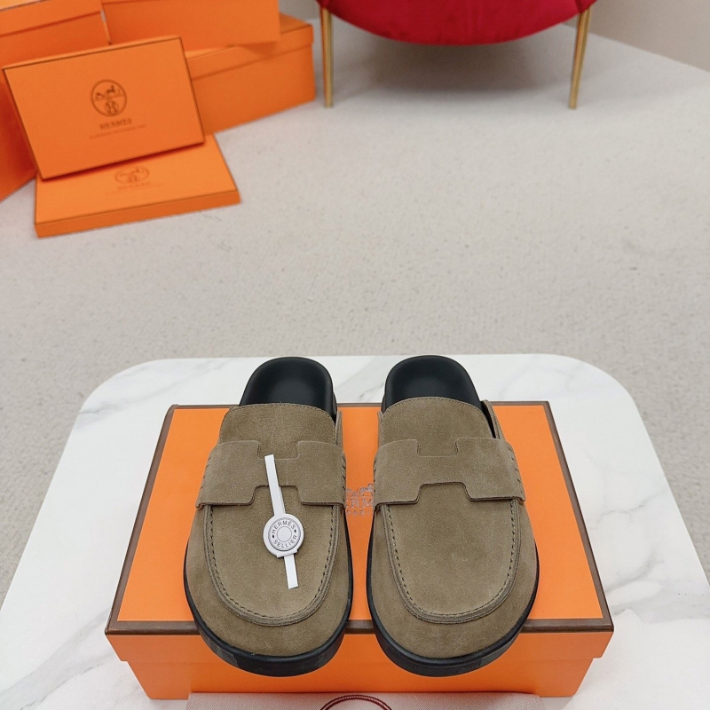 H**mes slippers